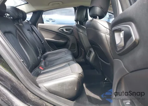 2016 Chrysler 200 Limited Platinum z USA, uszkodzony, nr VIN 1C3CCCAB5GN191308